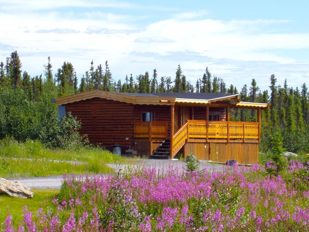 Arctic Chalet Resort Inuvik Exterior foto